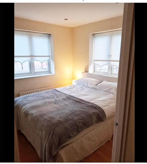 Pinfold Court Apartments Knowsley Εξωτερικό φωτογραφία